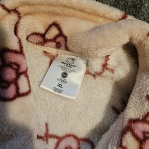 Hello Kitty Extra Large Big Girls Button Up Cozy Sweater